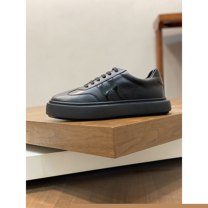 H**mes sneakers